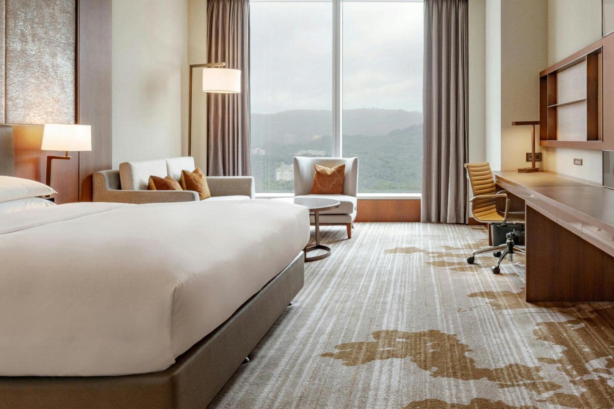 台北六福万怡酒店 臺北 外观 照片 Deluxe Room